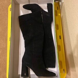 Thora black suede boots